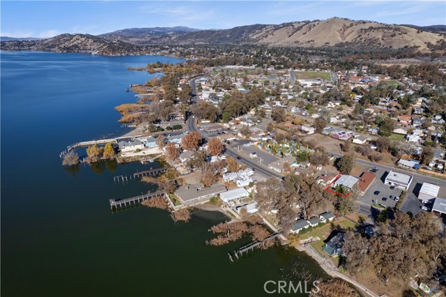 14270 Lakeshore Drive, Clearlake