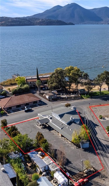 14084 Lakeshore Drive, Clearlake