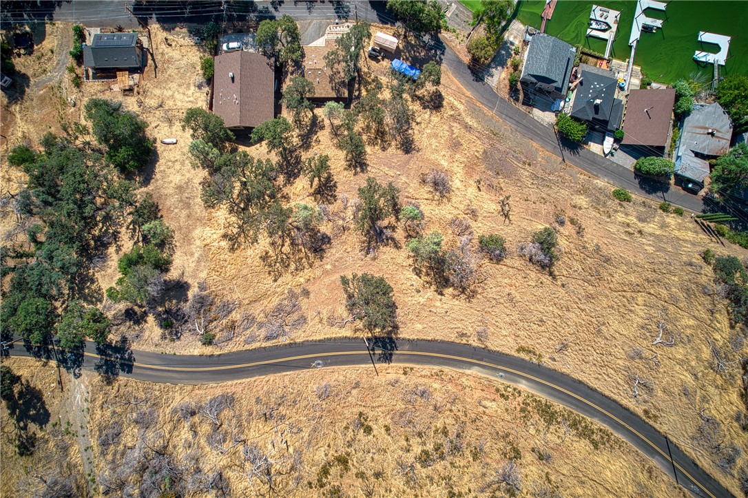 11663 Lakeshore Drive, Clearlake