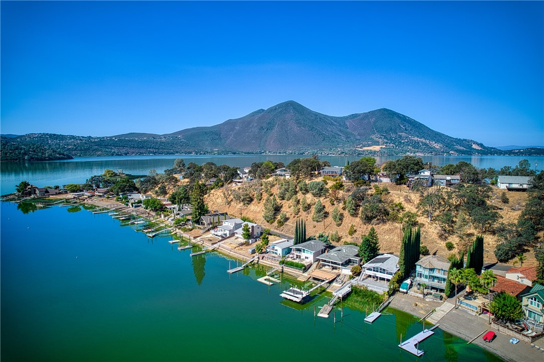 11663 Lakeshore Drive, Clearlake