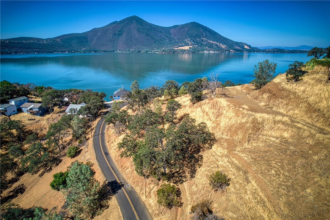 11663 Lakeshore Drive, Clearlake