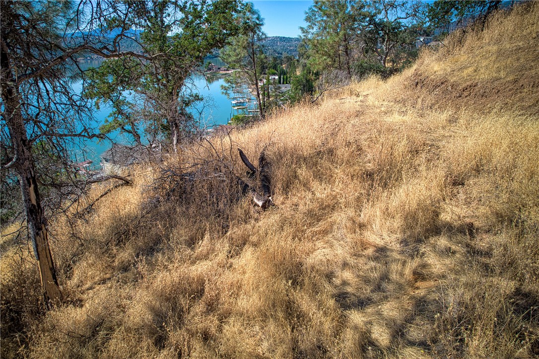 11663 Lakeshore Drive, Clearlake