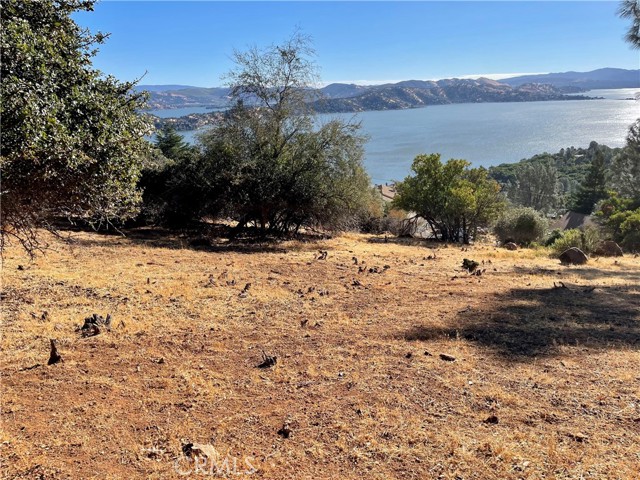 8187 N. Heights Dr., Kelseyville