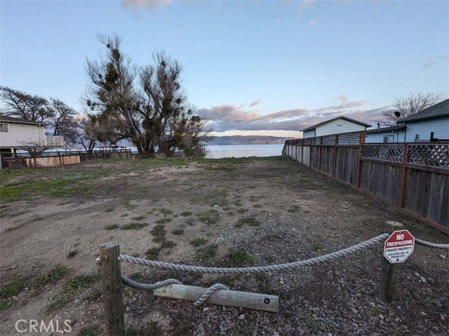 2832 Lakeshore Boulevard, Lakeport