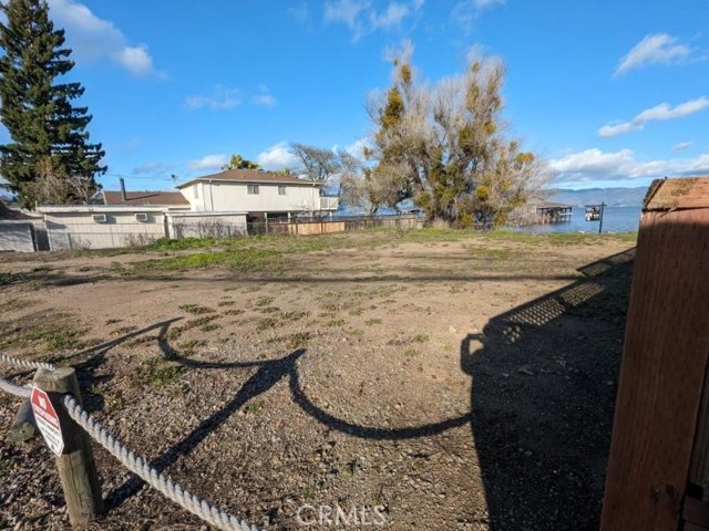 2832 Lakeshore Boulevard, Lakeport