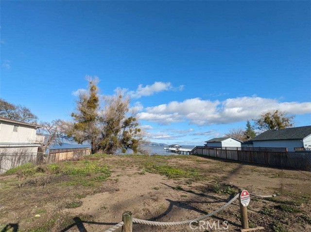 2832 Lakeshore Boulevard, Lakeport