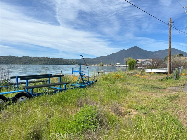 3651 Parkview Drive, Clearlake