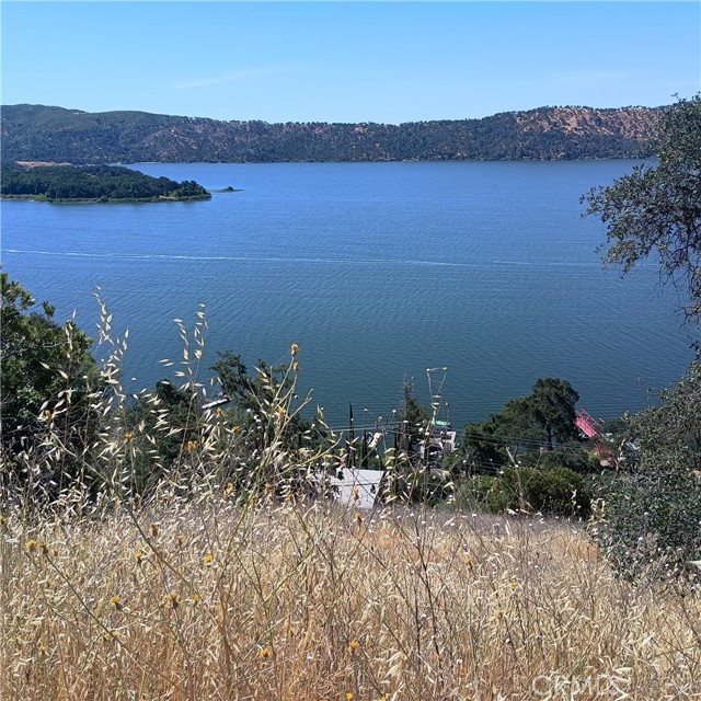 11765 Lakeview Drive, Clearlake Oaks