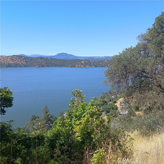 11765 Lakeview Drive, Clearlake Oaks