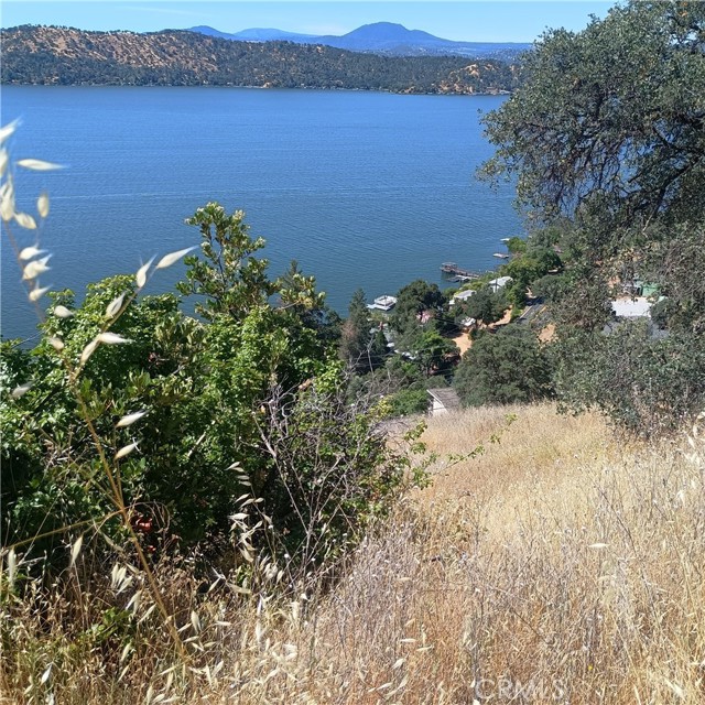 11765 Lakeview Drive, Clearlake Oaks