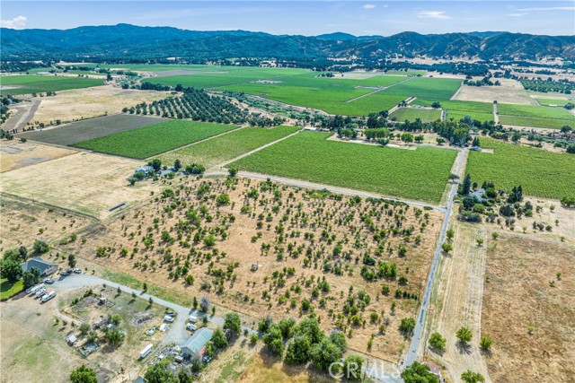 2145 Smith Lane, Kelseyville