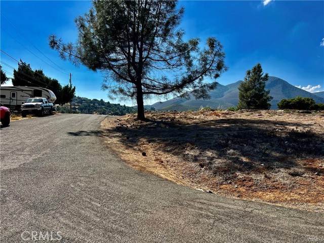 5010 Larkspur Way, Kelseyville