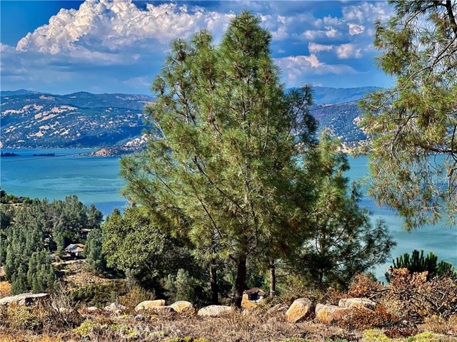 5010 Larkspur Way, Kelseyville