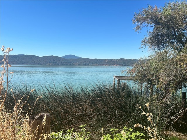 12691 Lakeshore Drive, Clearlake