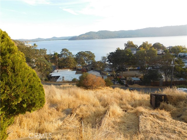 12971 San Joaquin Avenue, Clearlake