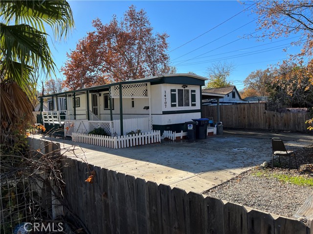 14707 Walnut Avenue, Clearlake