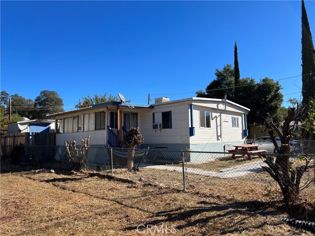 14300 Robinson Avenue, Clearlake