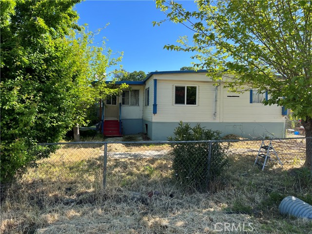 14300 Robinson Avenue, Clearlake