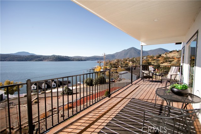 11911 Lakeshore Drive, Clearlake