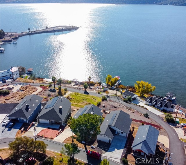 11911 Lakeshore Drive, Clearlake