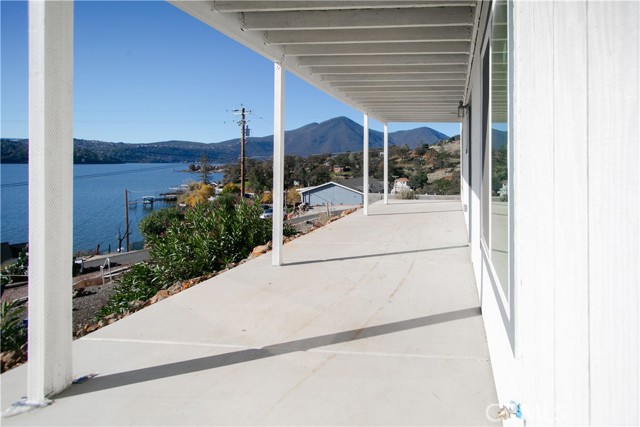 11911 Lakeshore Drive, Clearlake