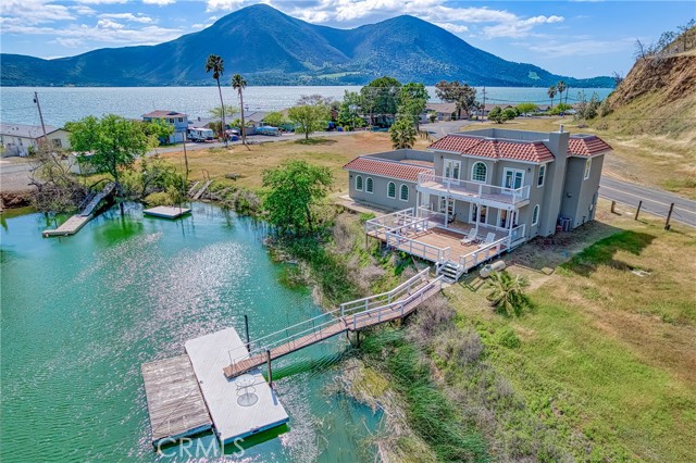 11115 Lakeshore Drive, Clearlake