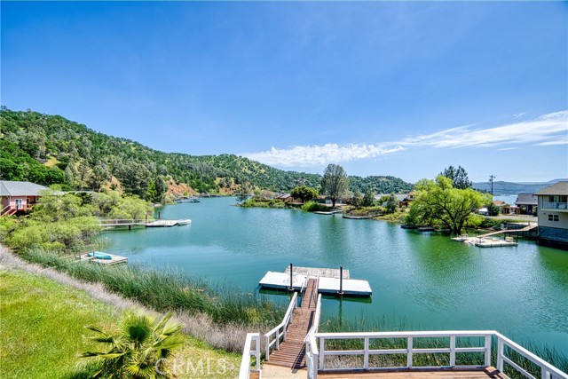 11115 Lakeshore Drive, Clearlake