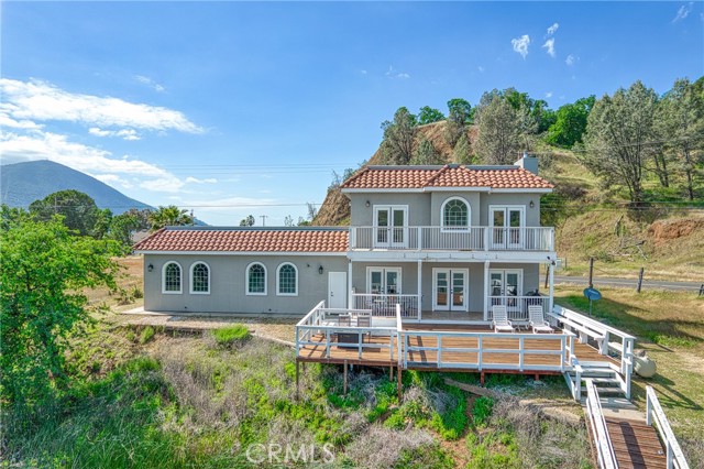 11115 Lakeshore Drive, Clearlake