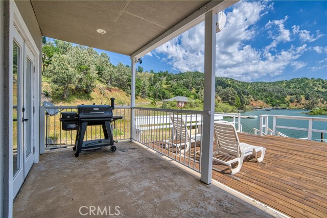 11115 Lakeshore Drive, Clearlake