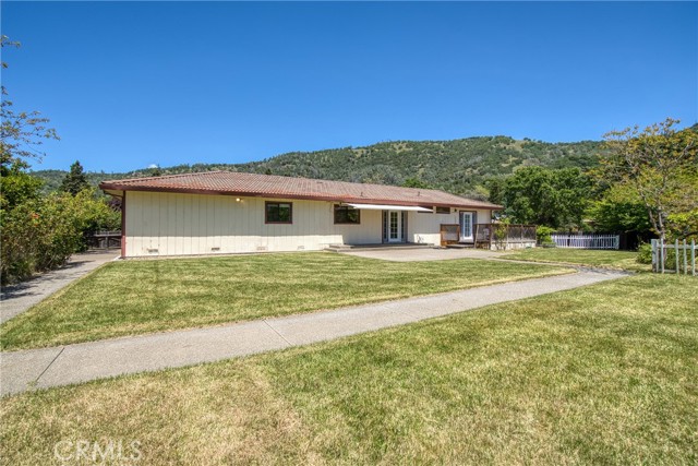 8521 Paradise Valley Boulevard, Lucerne