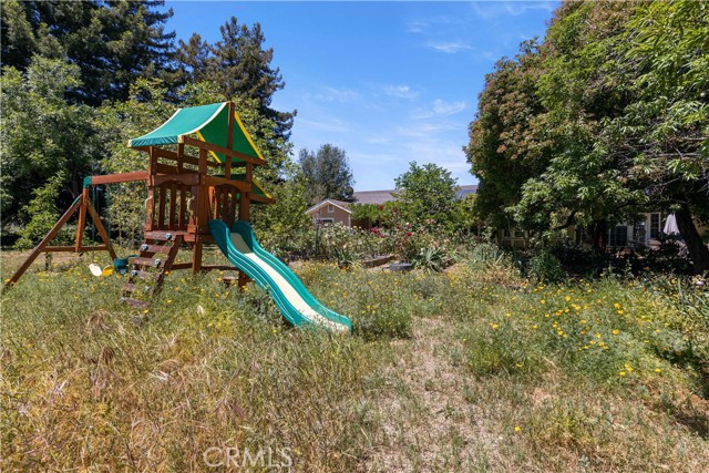 1971 Riggs Road, Lakeport