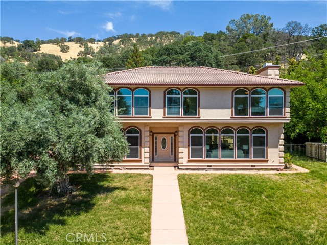 8726 Paradise Valley Boulevard, Lucerne