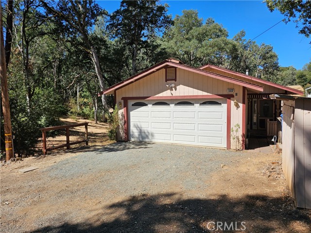 5532 Pine Avenue, Clearlake