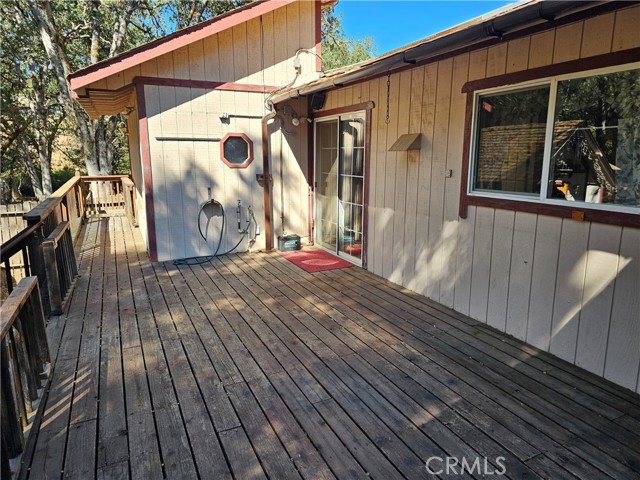 5532 Pine Avenue, Clearlake