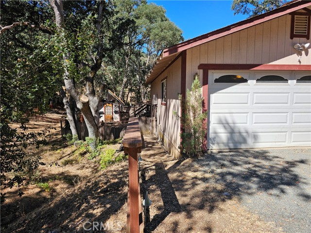 5532 Pine Avenue, Clearlake