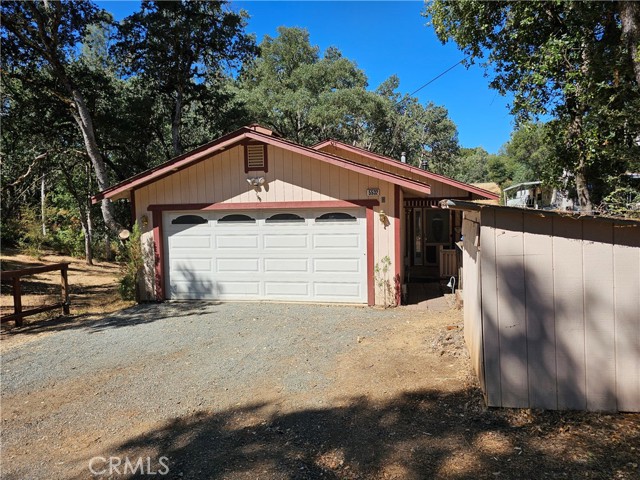 5532 Pine Avenue, Clearlake