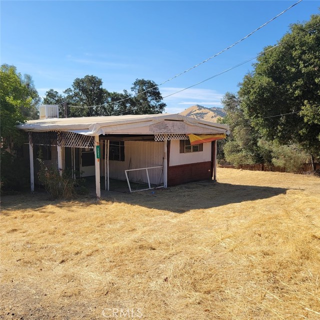 3821 Pine Avenue, Clearlake