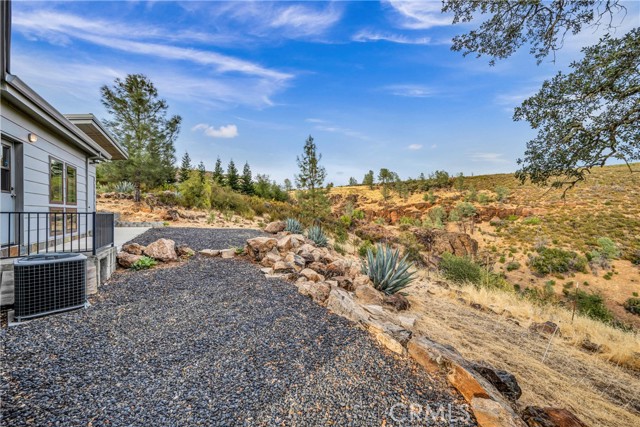 21504 Yankee Valley Road, Hidden Valley Lake