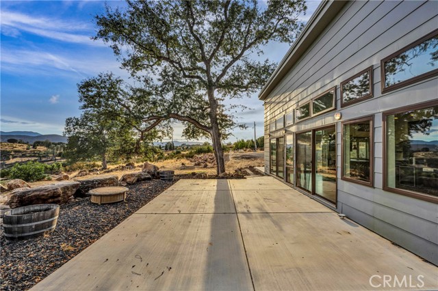 21504 Yankee Valley Road, Hidden Valley Lake