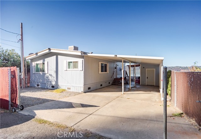 13225 Lakeshore Drive, Clearlake