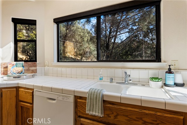 8169 Little Borax Lake, Kelseyville