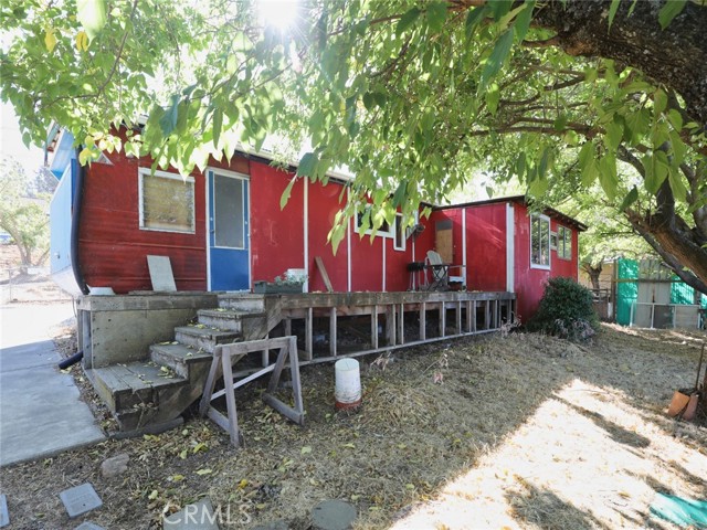 3757 Pine Avenue, Clearlake